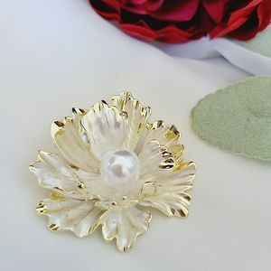 Peony Flower Brooch Pendant Necklace NWT